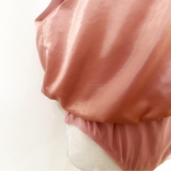 Nwt REVOLVE MORE TO COME DEVON PINK SATIN HALTER CUT OUT SLEEVELESS BODYSUIT - Picture 6 of 11